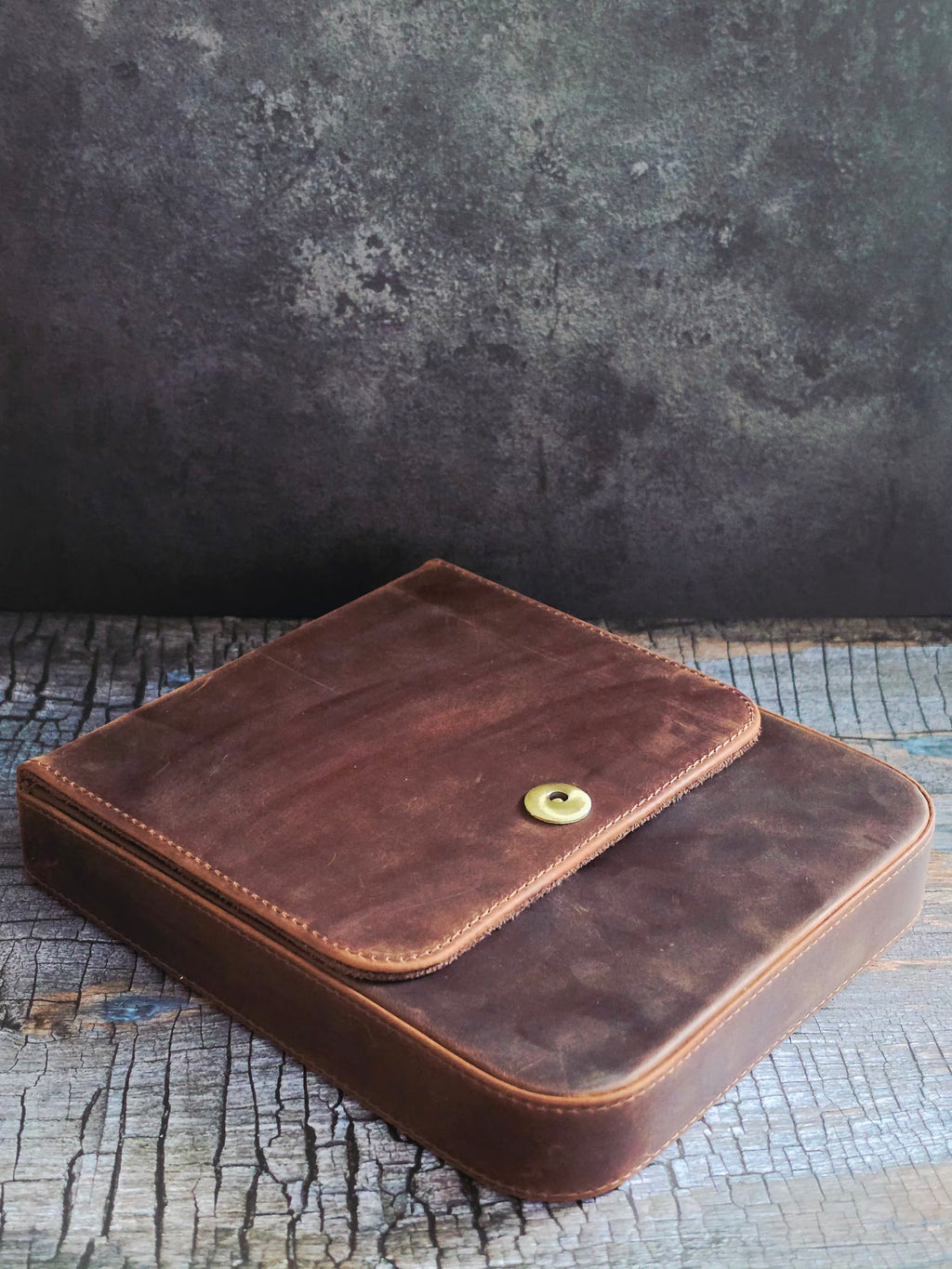 Ephem Vintage Crazy-Horse Leather Cigar Organizer Clutch