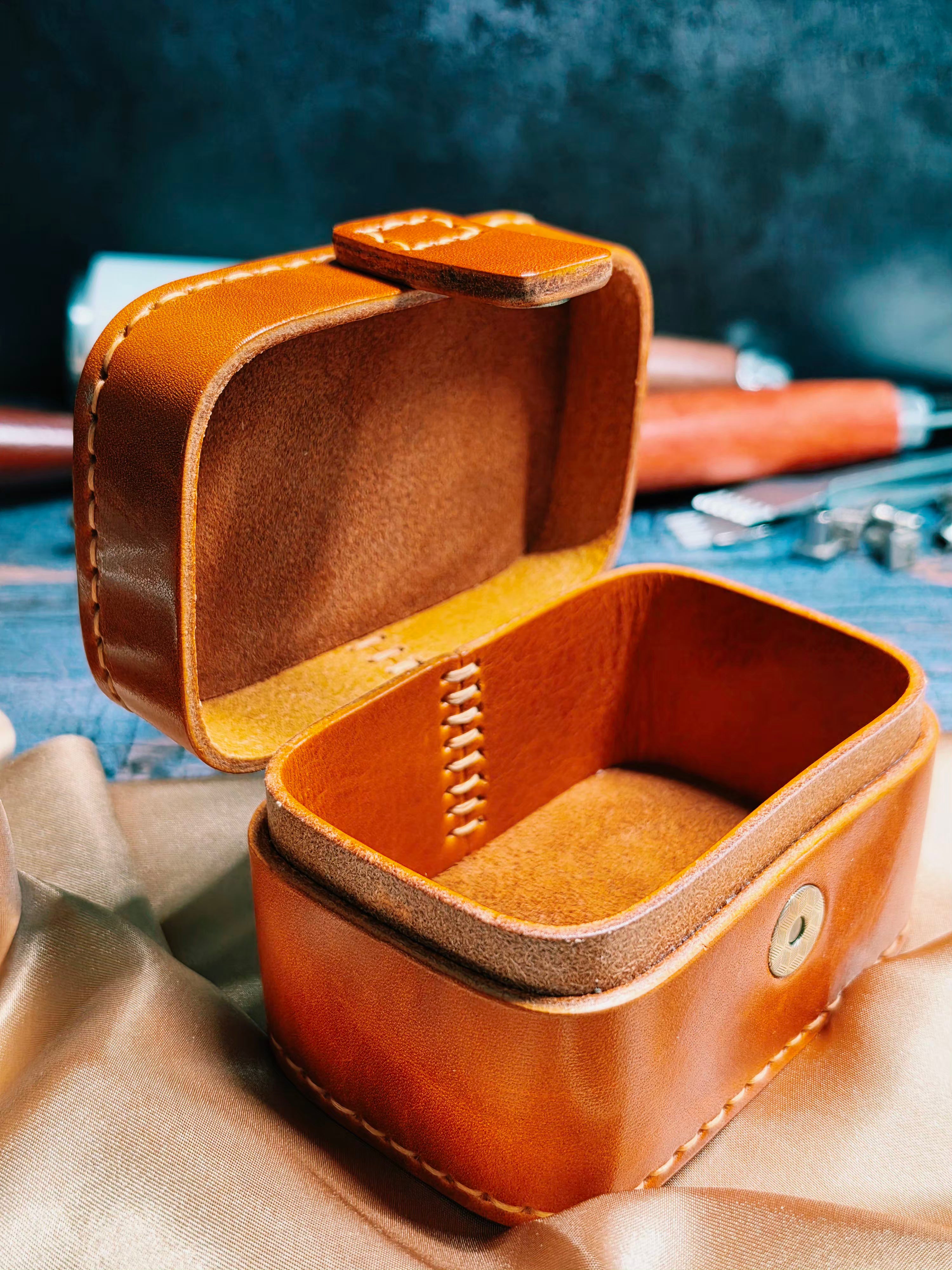 Ephem Brutalist Leather Desk Watch Vault