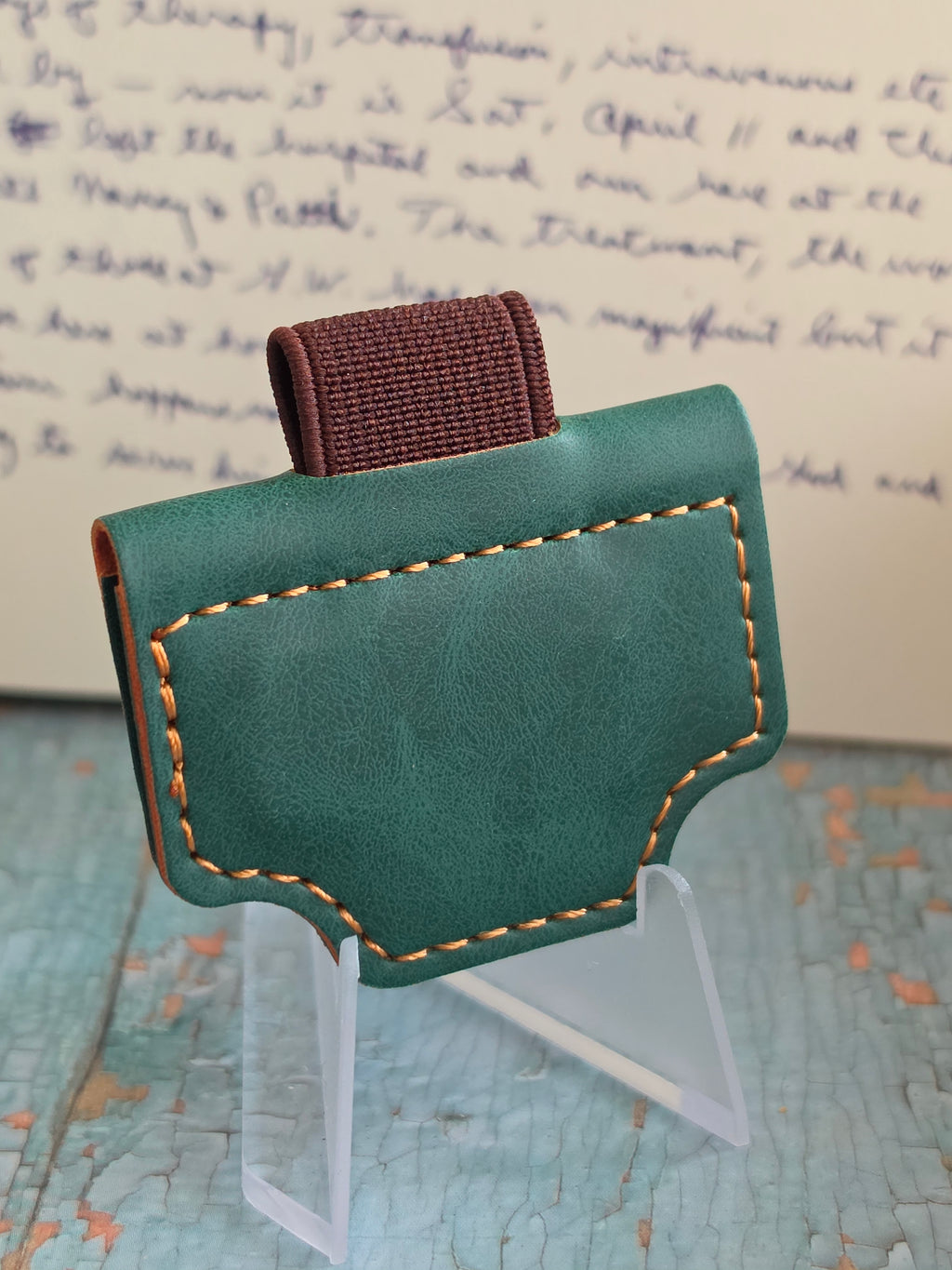 Ephem Monolithic Leather Magnetic Page-Vessel & Pen Loop