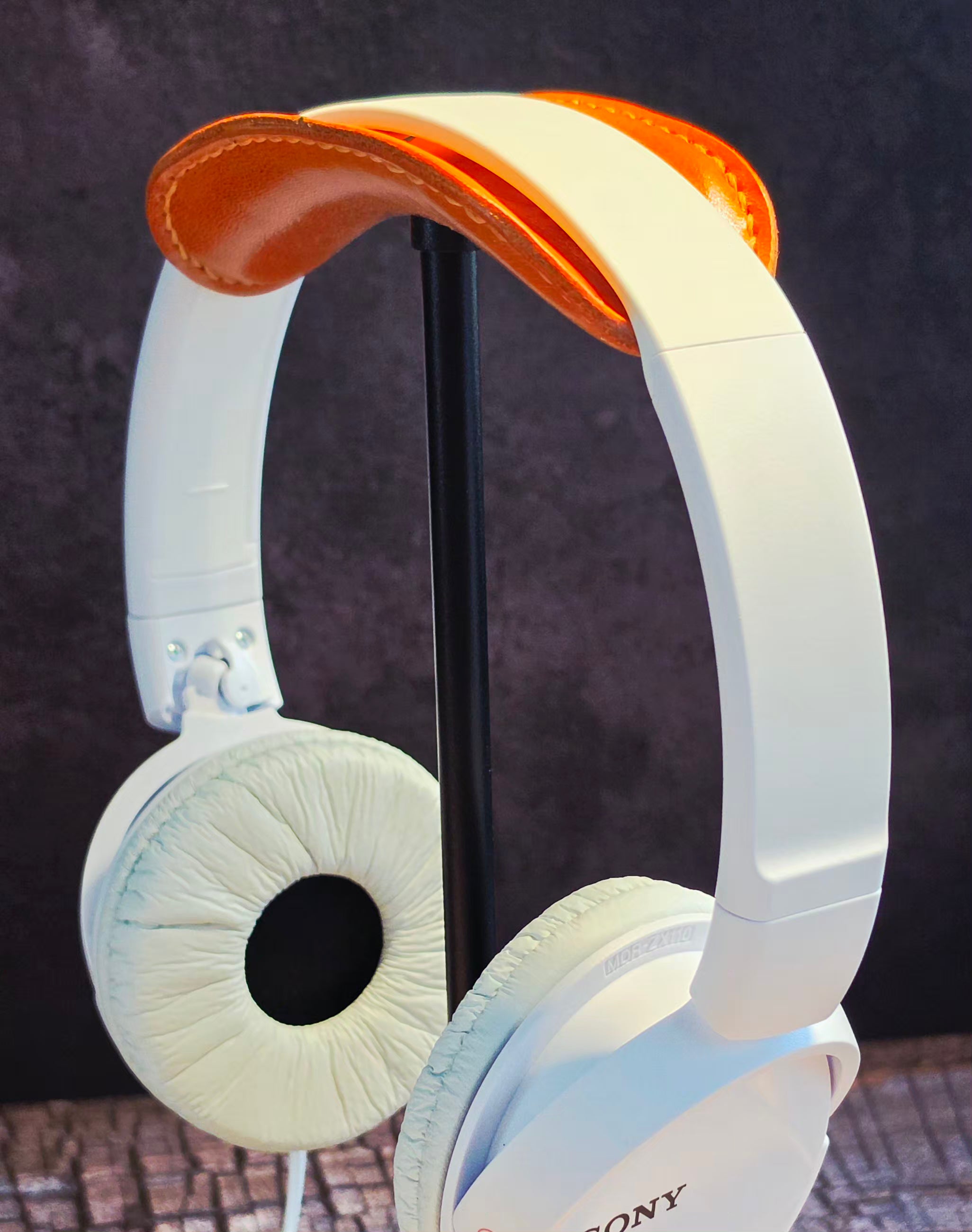 Ephem Premium Leather Headphones Stand Cushion