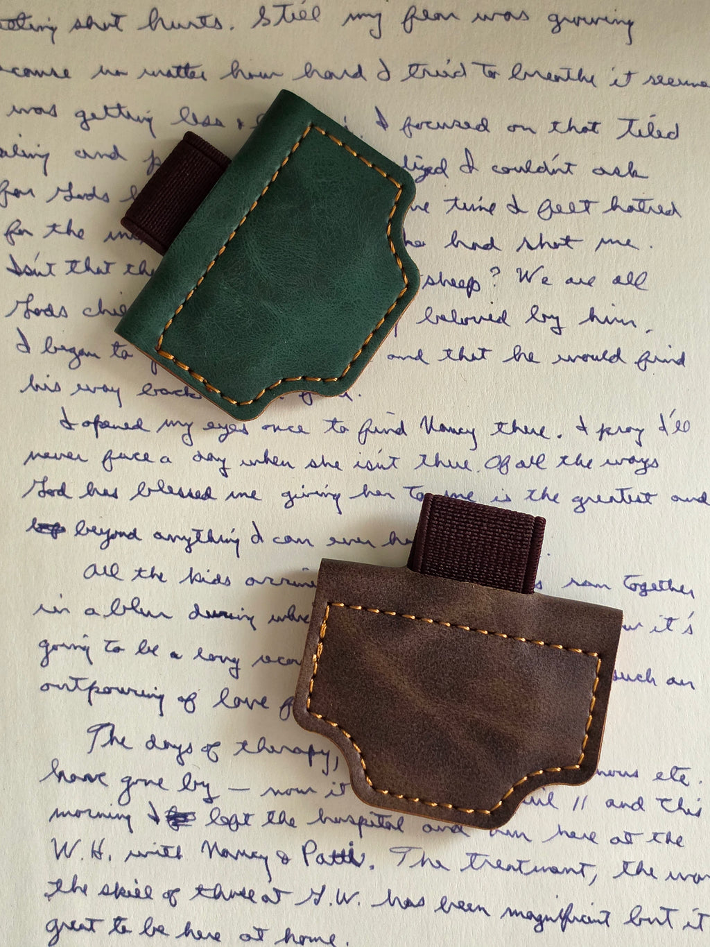 Ephem Monolithic Leather Magnetic Page-Vessel & Pen Loop