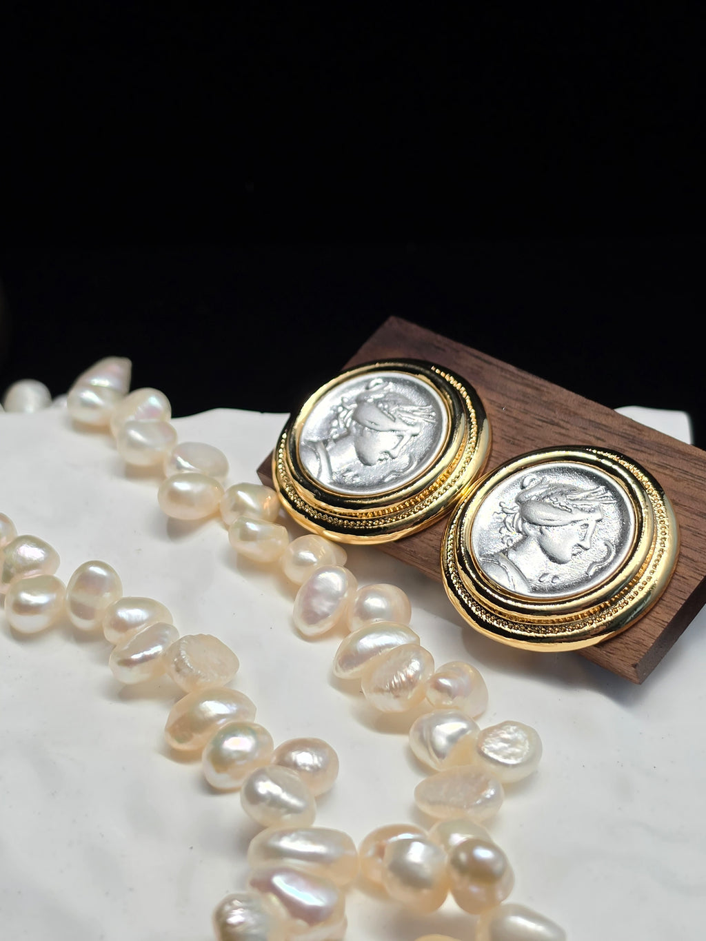 The Mythos Cameo