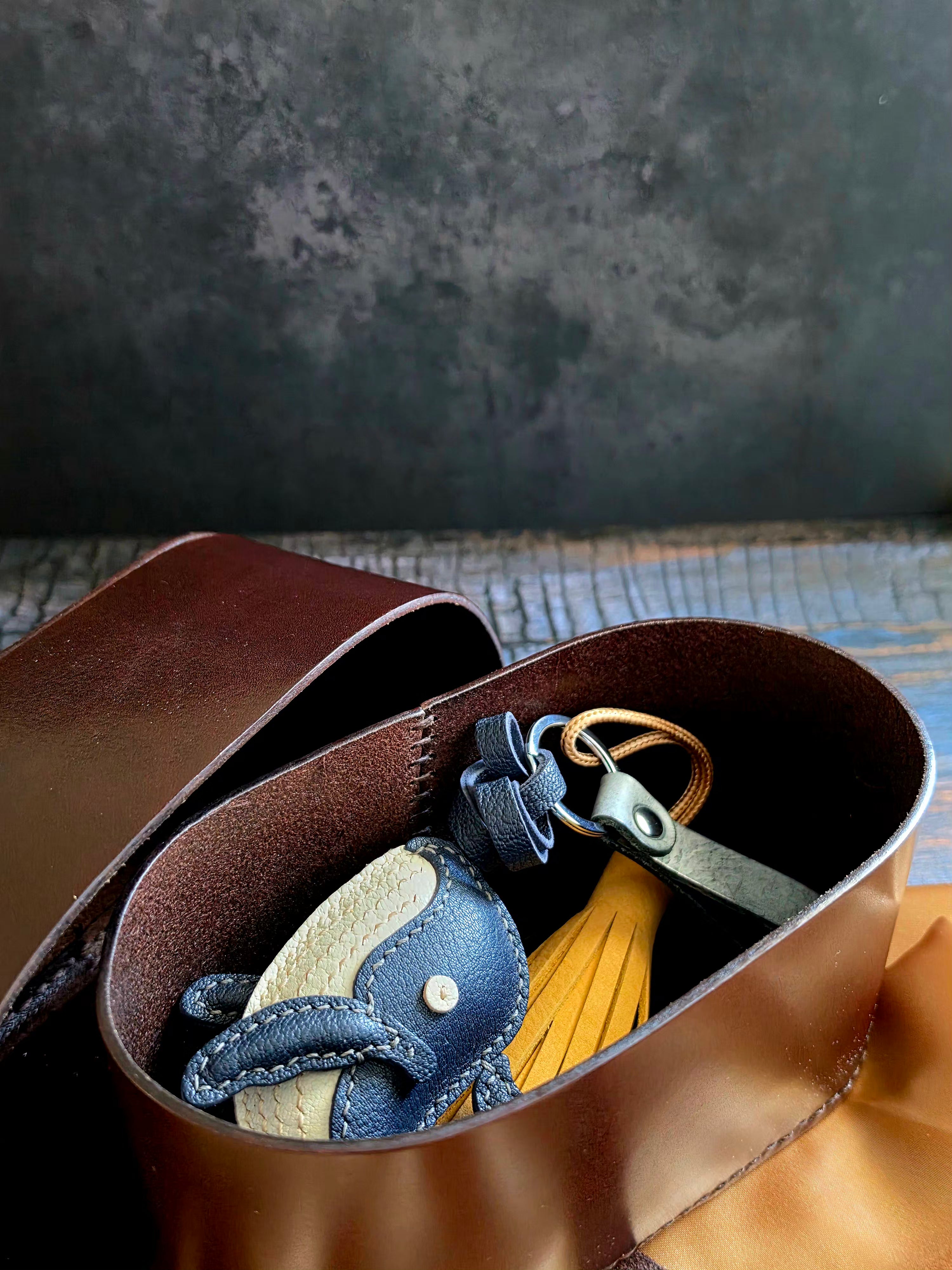 Ephem Cylinder Leather Travel Jewelry Box