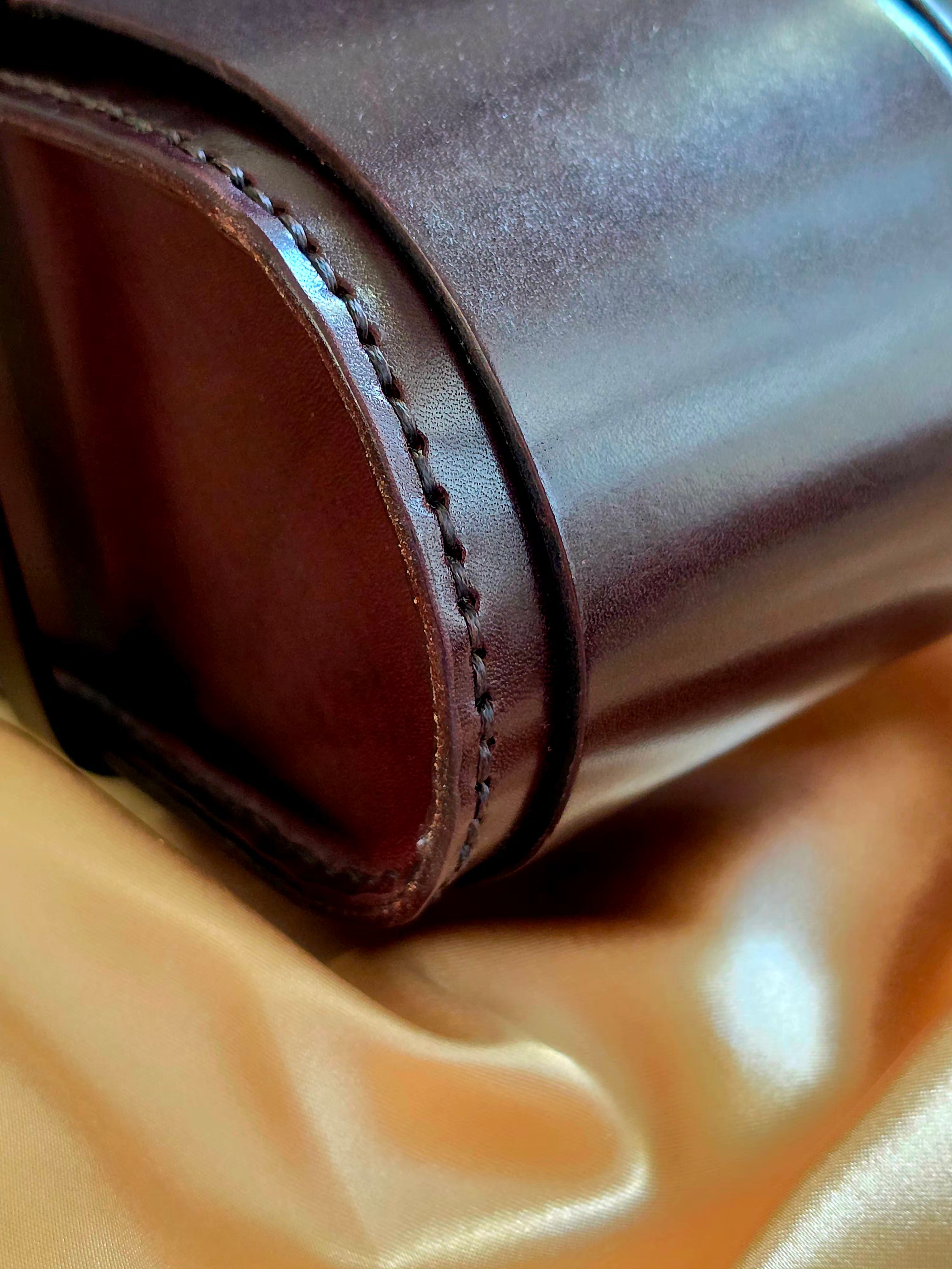 Ephem Cylinder Leather Travel Jewelry Box