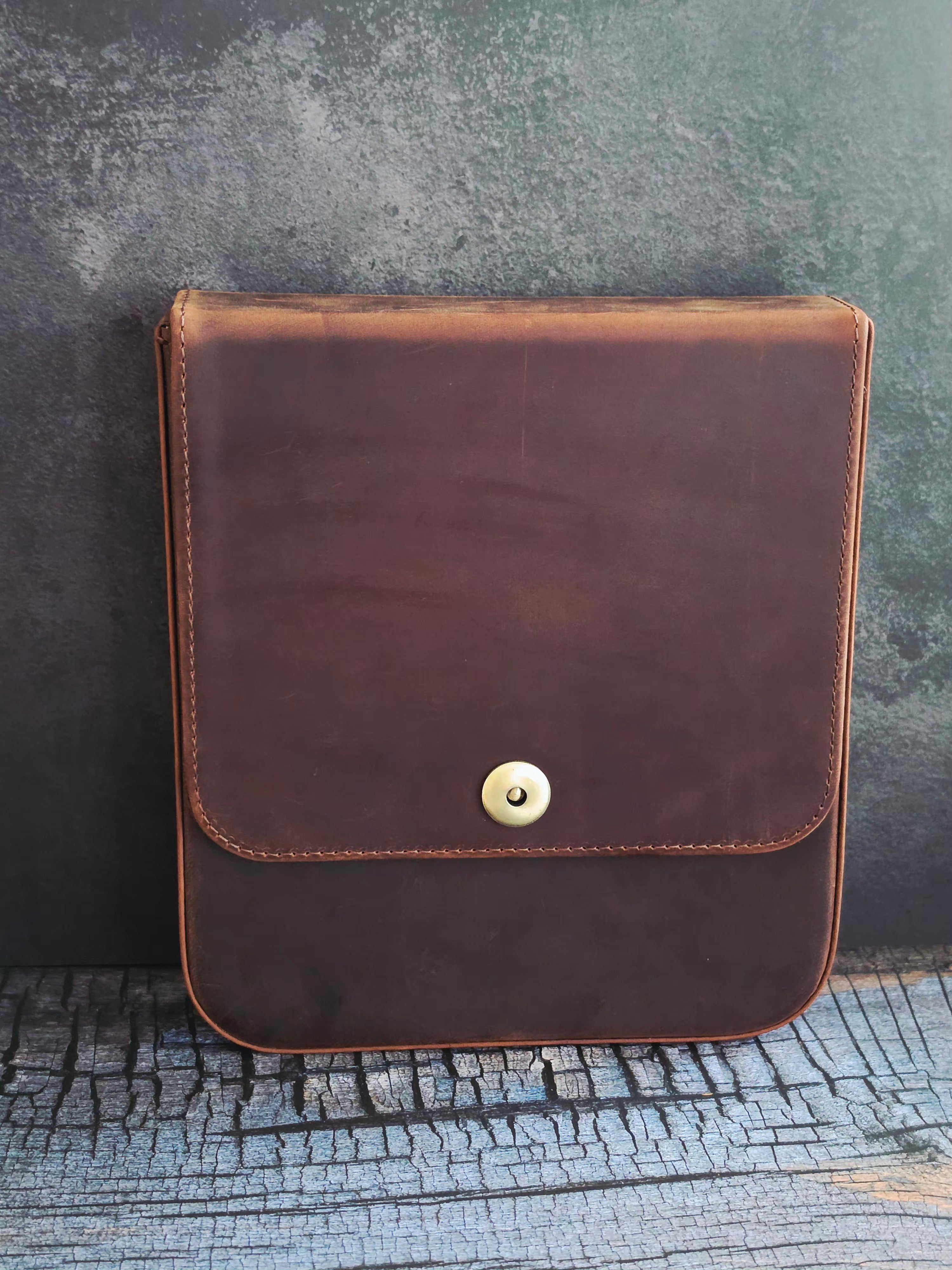 Ephem Vintage Crazy-Horse Leather Cigar Organizer Clutch