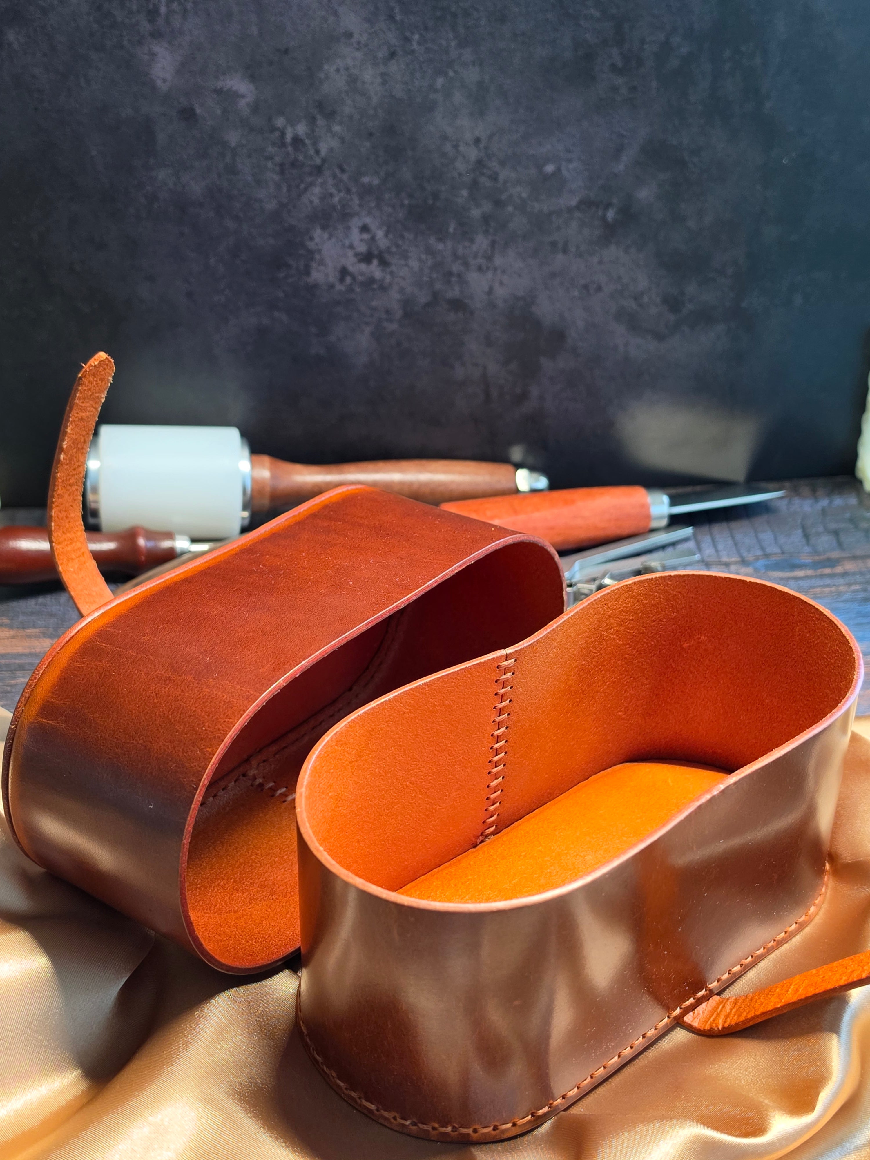 Ephem Cylinder Leather Travel Jewelry Box
