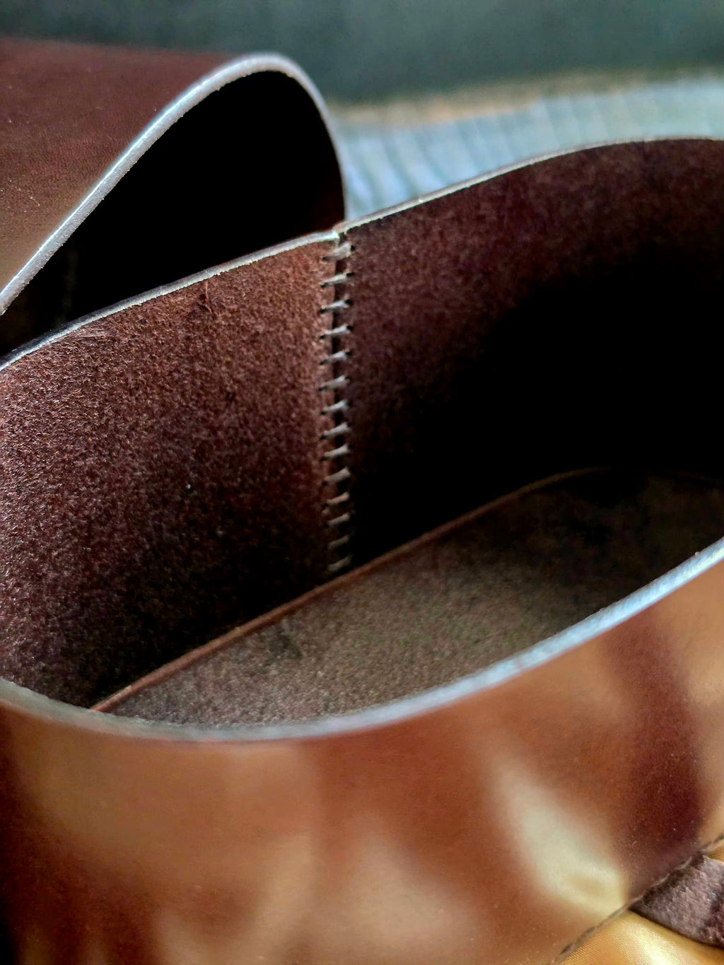 Ephem Cylinder Leather Travel Jewelry Box